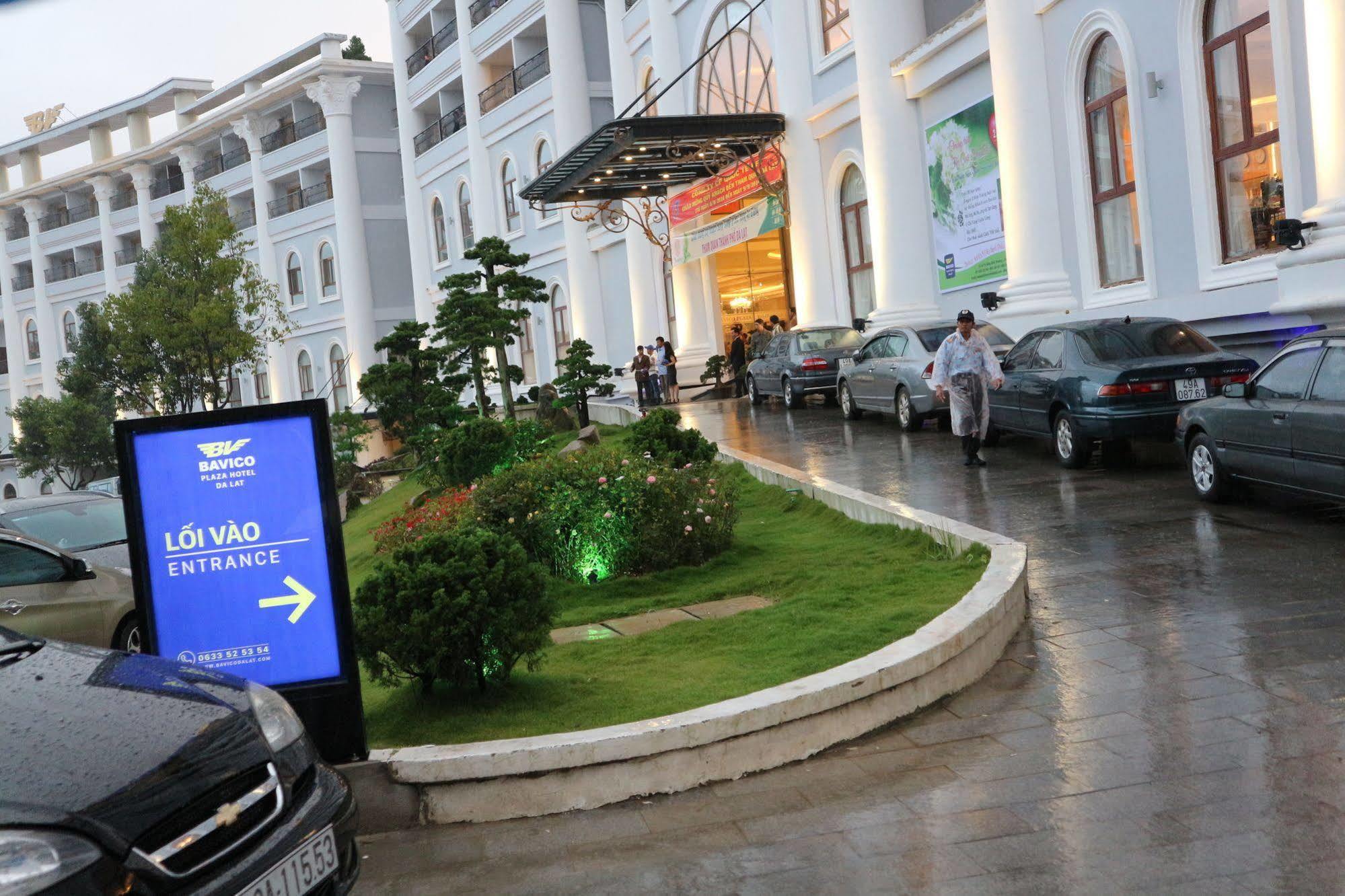 Bavico Plaza Hotel دالات المظهر الخارجي الصورة