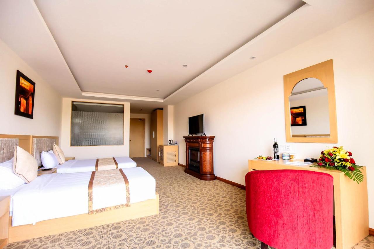 Bavico Plaza Hotel دالات المظهر الخارجي الصورة