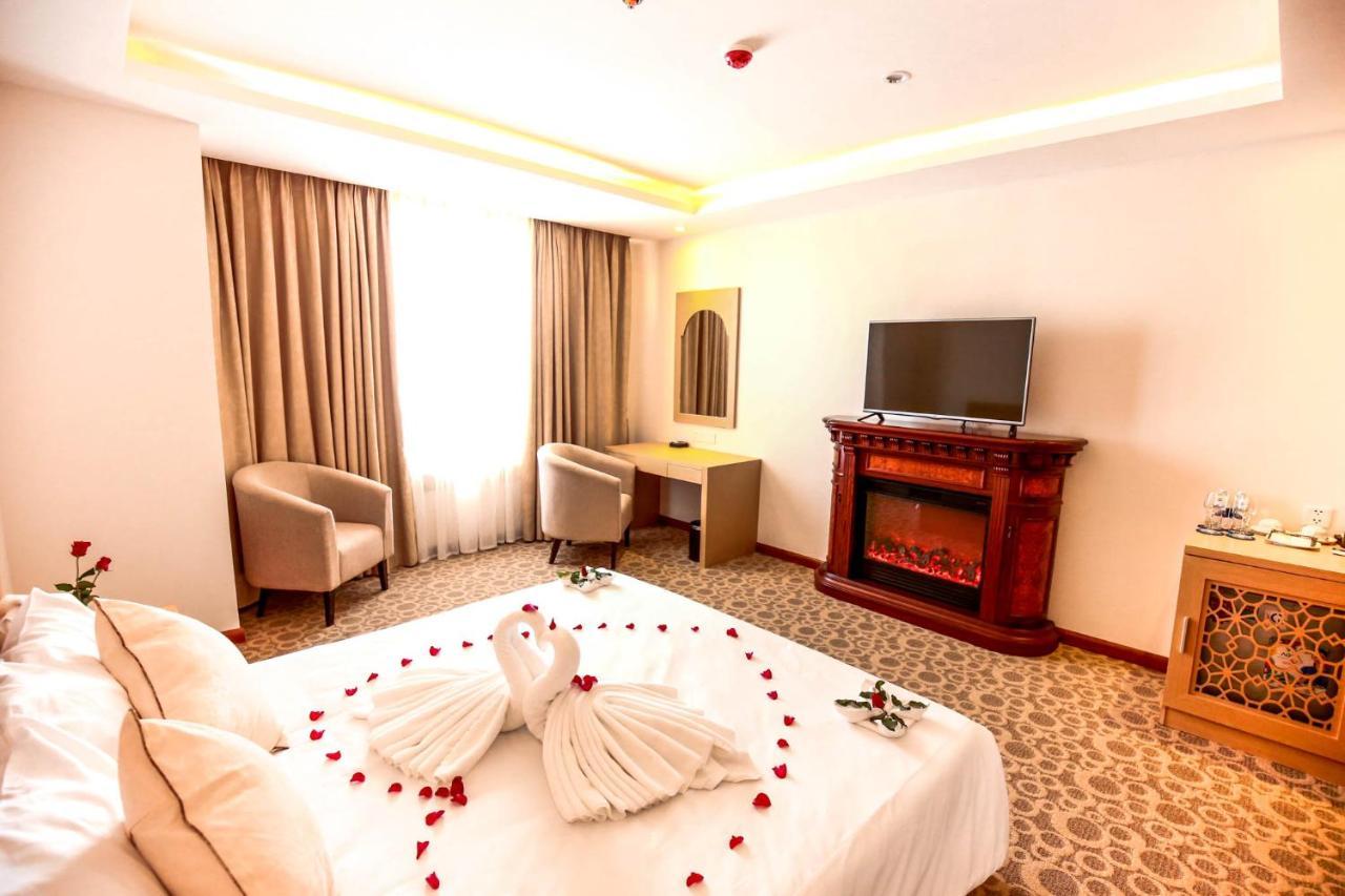 Bavico Plaza Hotel دالات المظهر الخارجي الصورة