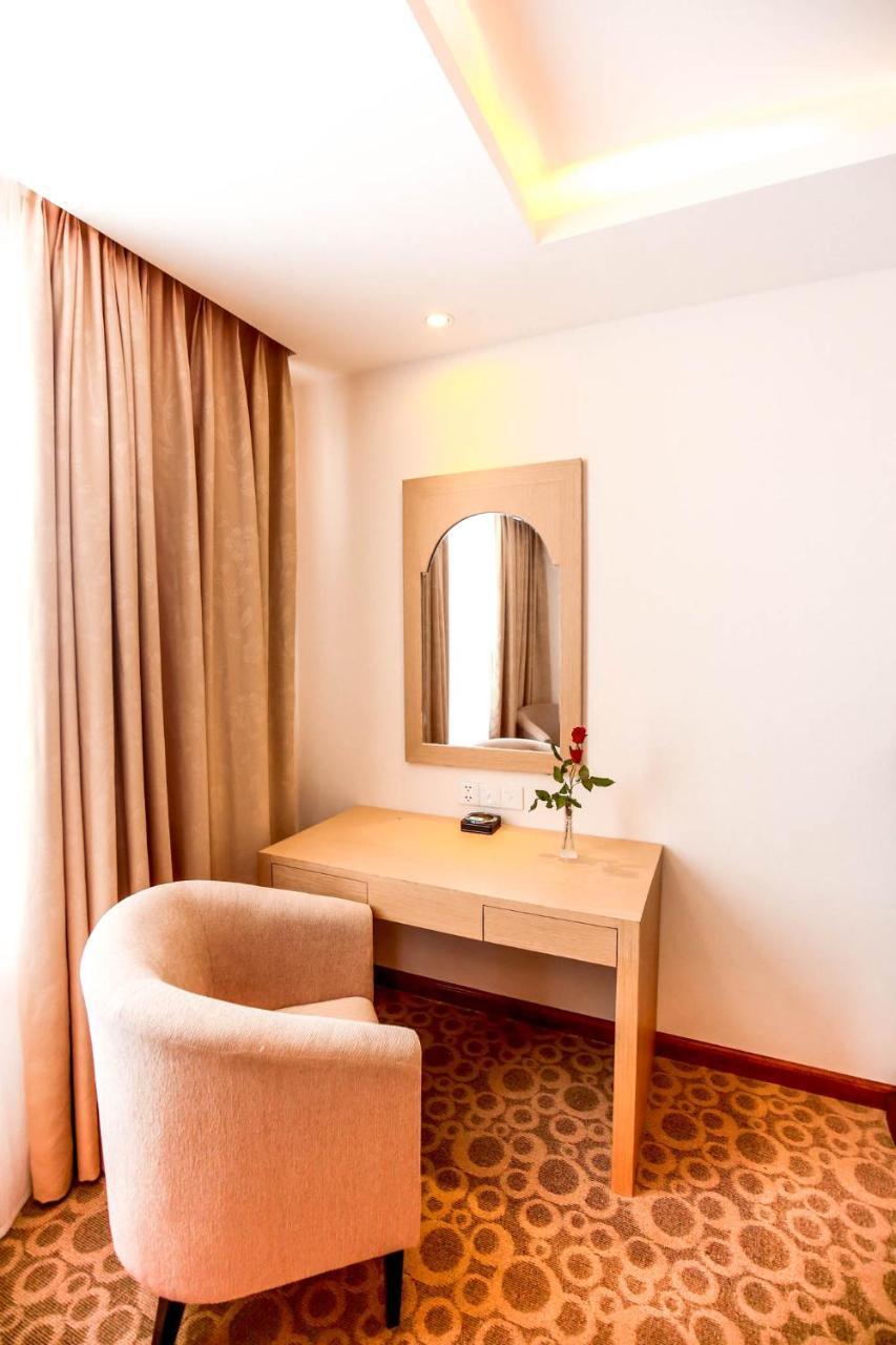 Bavico Plaza Hotel دالات المظهر الخارجي الصورة